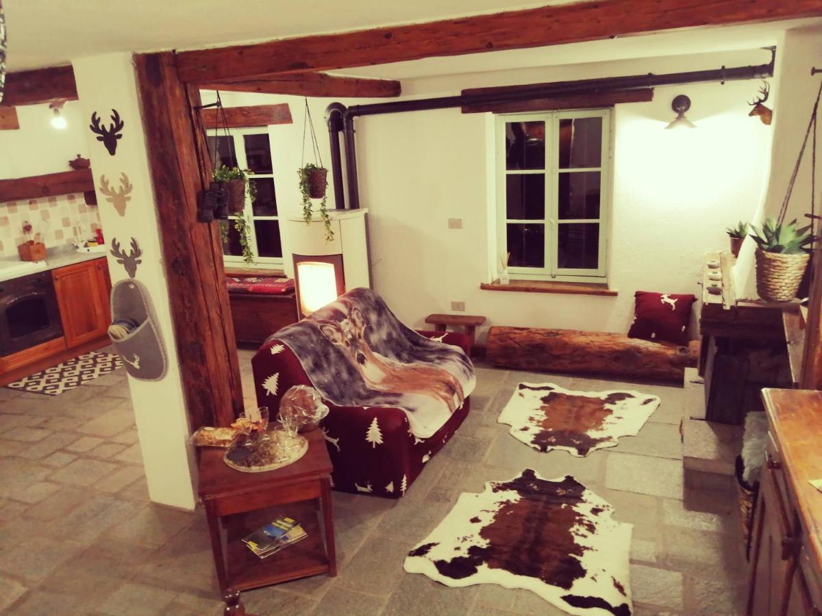 La Casetta Di Lele E Schina อาร์วิแอร์ ภายนอก รูปภาพ